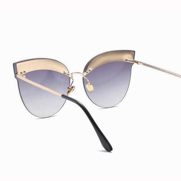 Retro Cateye Eyebrow Sunglasses - Picture 3 of 3